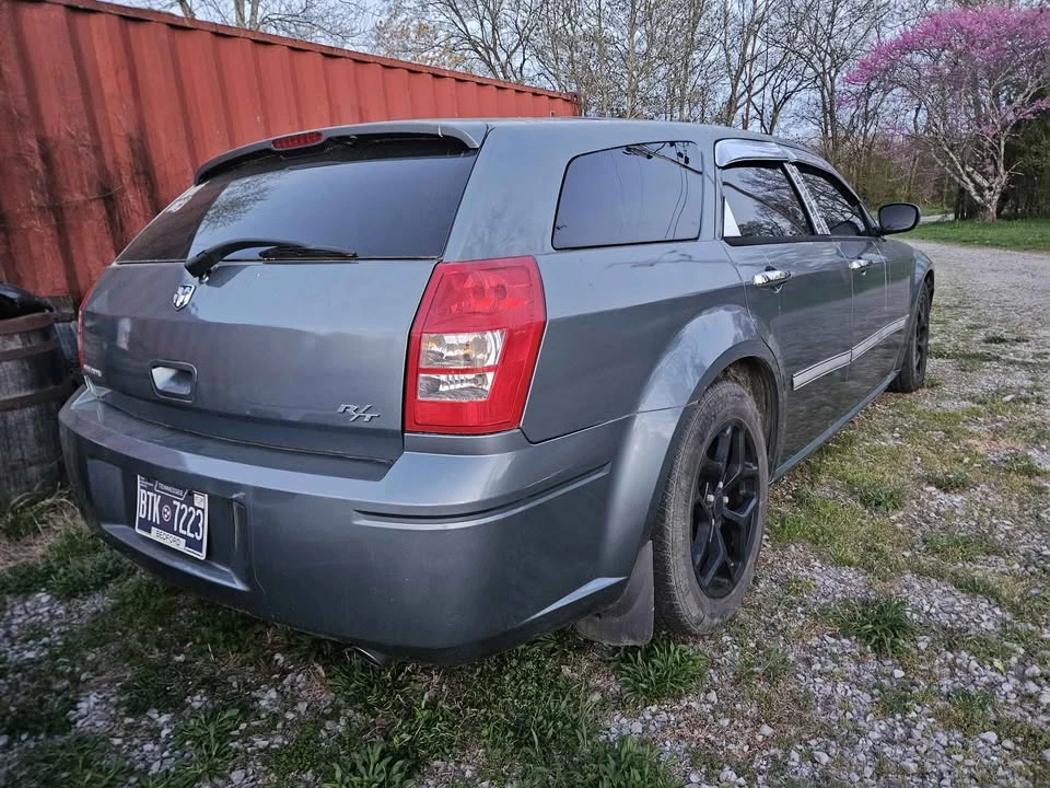 2006 Dodge Magnum 2nd Gen Wagon - Image 3 of 11