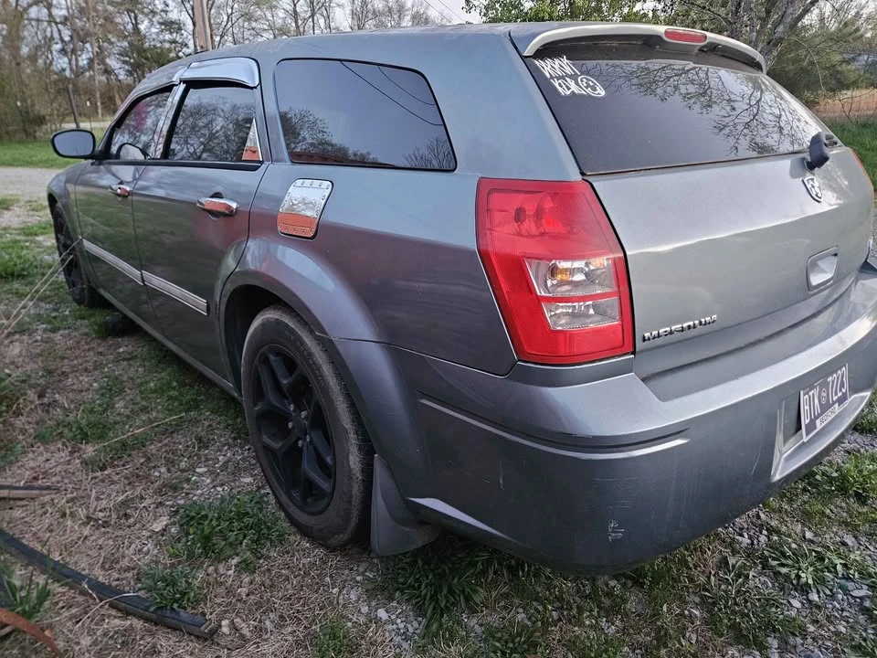 2006 Dodge Magnum 2nd Gen Wagon - Image 4 of 11