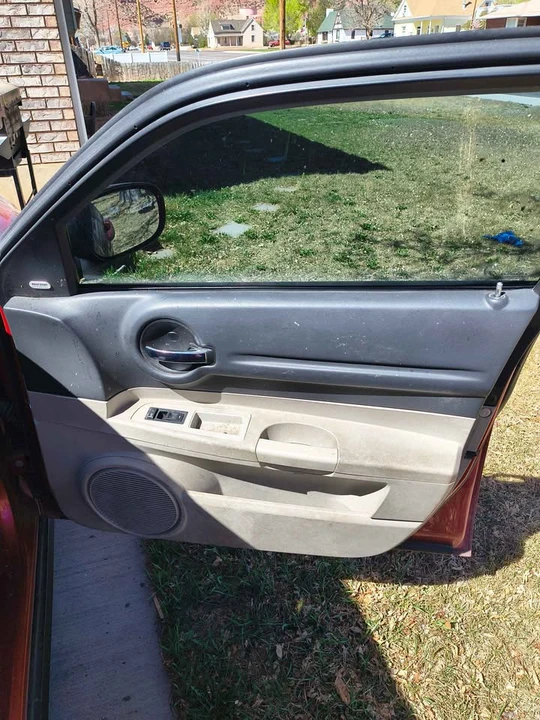 2006 Dodge Magnum 2nd Gen Wagon - Image 7 of 12