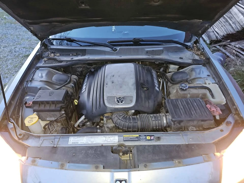 2006 Dodge Magnum 2nd Gen Wagon - Image 6 of 11