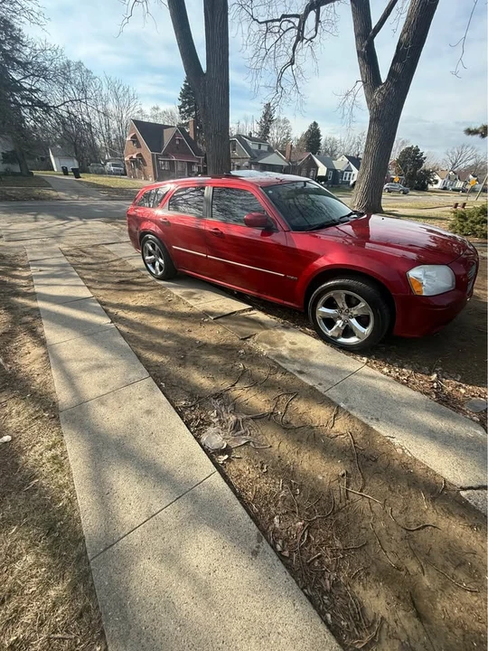 2006 Dodge Magnum 2nd Gen Wagon - Image 3 of 15