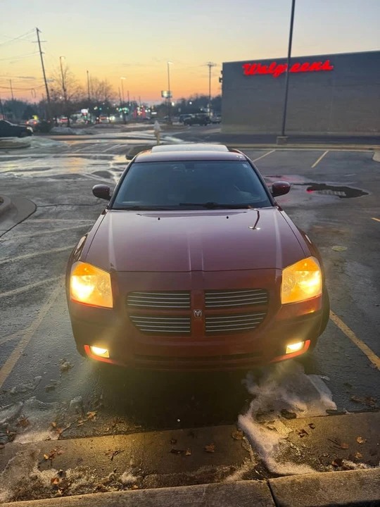 2006 Dodge Magnum 2nd Gen Wagon - Image 14 of 15