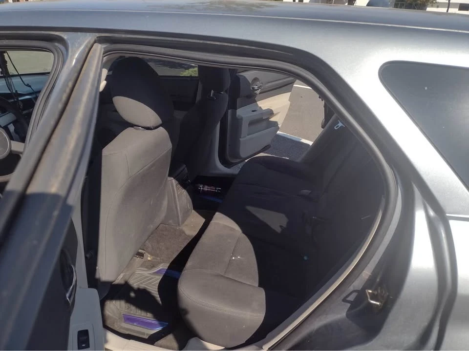 2006 Dodge Magnum 2nd Gen Wagon - Image 3 of 5