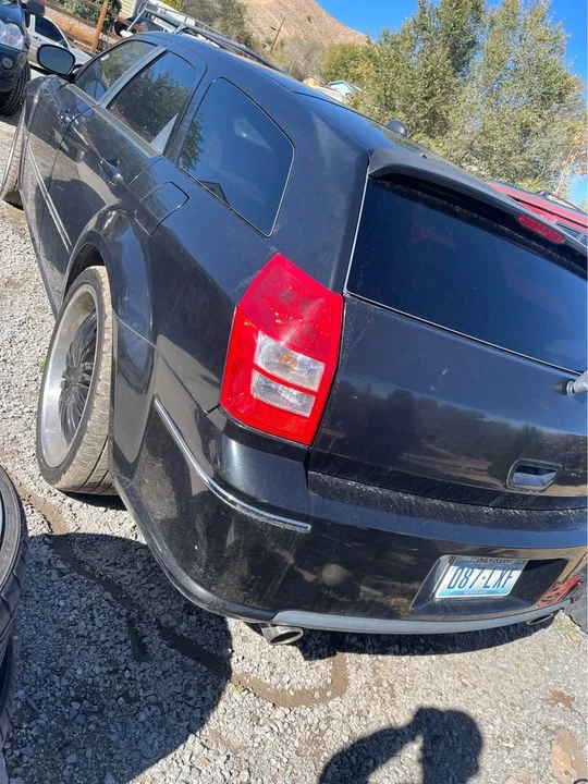 2006 Dodge Magnum SRT8 2nd Gen - Image 4 of 10