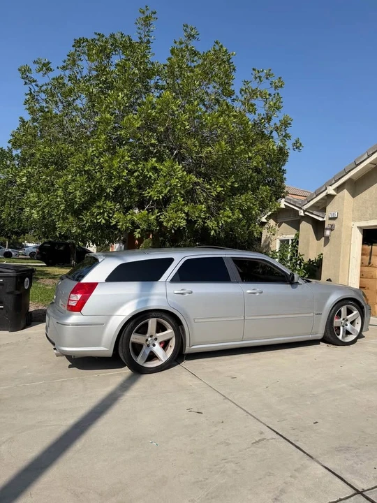 2006 Dodge Magnum SRT8 2nd Gen - Image 6 of 9