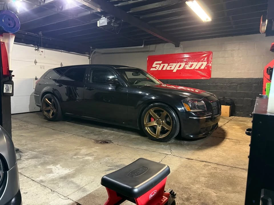 2006 Dodge Magnum SRT8 2nd Gen - Image 5 of 19