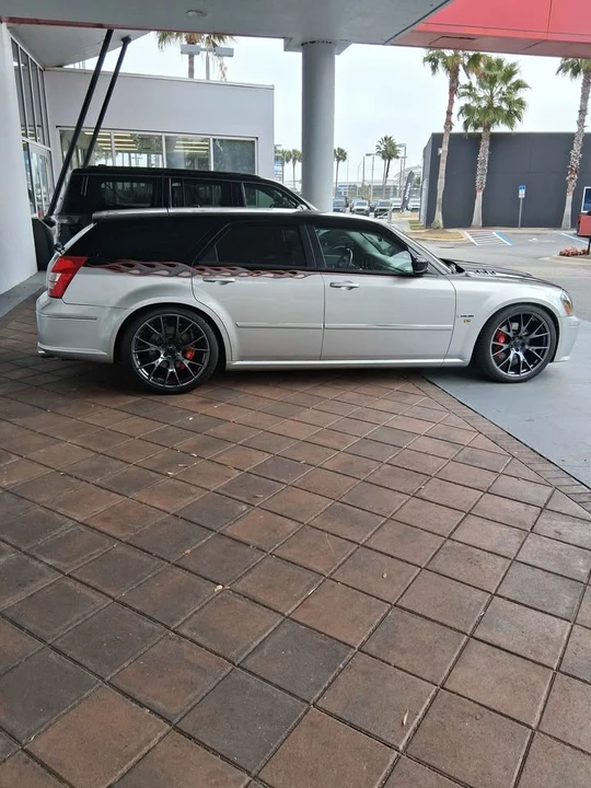 2006 Dodge Magnum SRT8 2nd Gen - Image 3 of 16