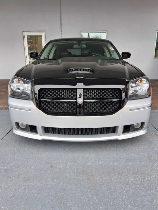2006 Dodge Magnum SRT8 2nd Gen - Image 4 of 16