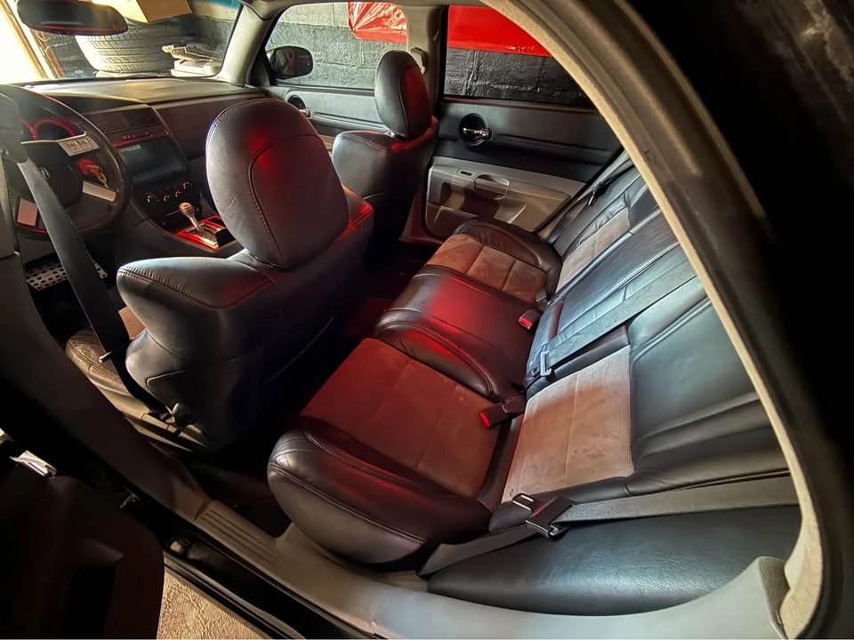 2006 Dodge Magnum SRT8 2nd Gen - Image 11 of 19