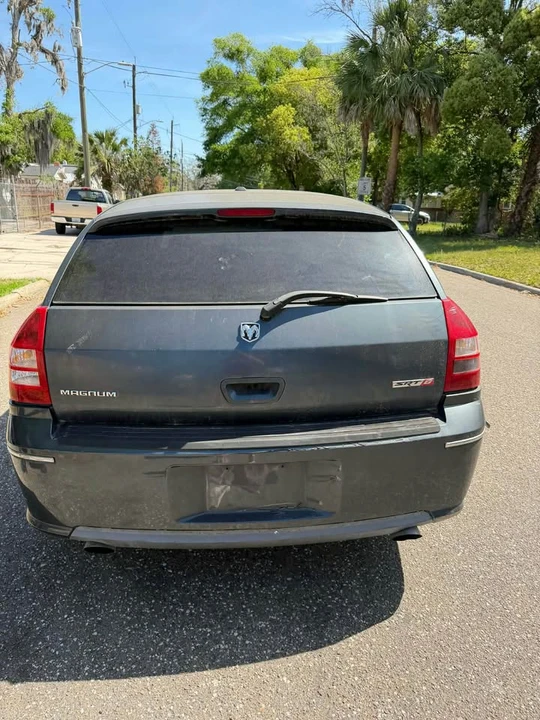 2006 Dodge Magnum SRT8 2nd Gen - Image 8 of 12