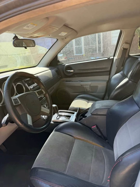 2006 Dodge Magnum SRT8 2nd Gen - Image 10 of 12
