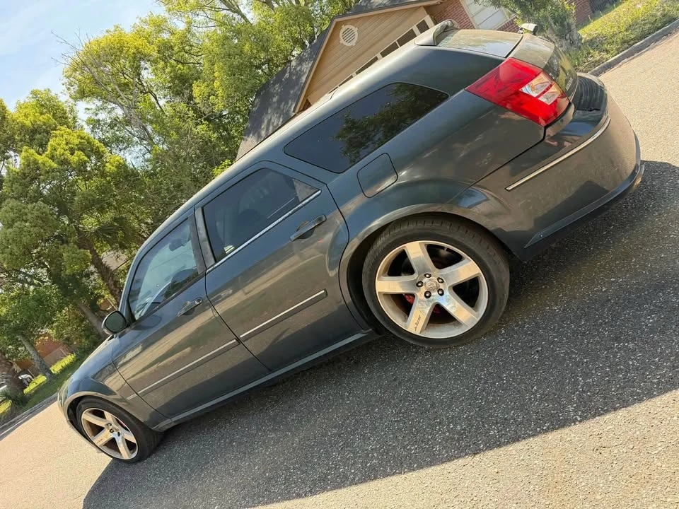 2006 Dodge Magnum SRT8 2nd Gen - Image 6 of 12