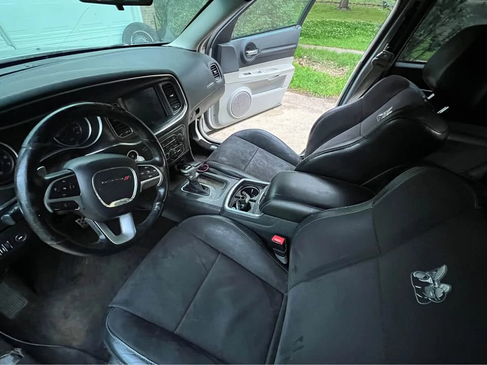 2006 Dodge Magnum SRT8 2nd Gen - Image 5 of 6