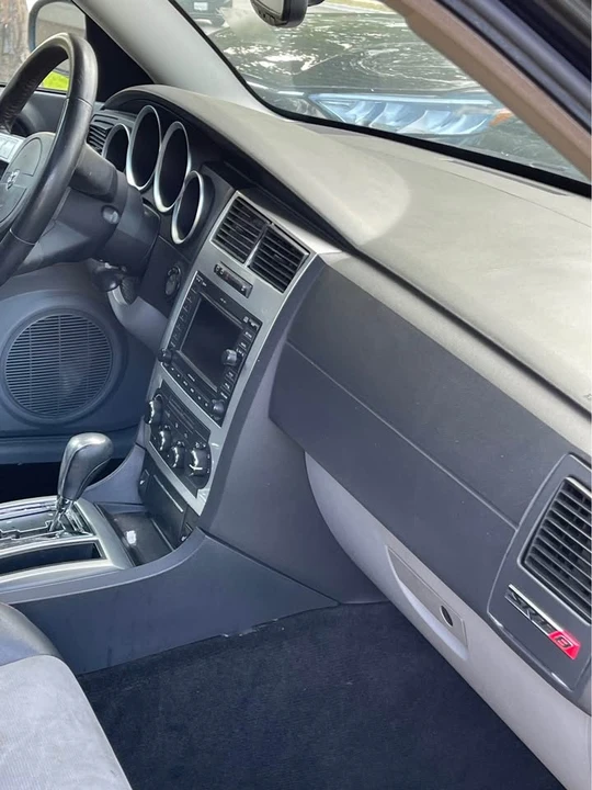 2006 Dodge Magnum SRT8 2nd Gen - Image 14 of 20