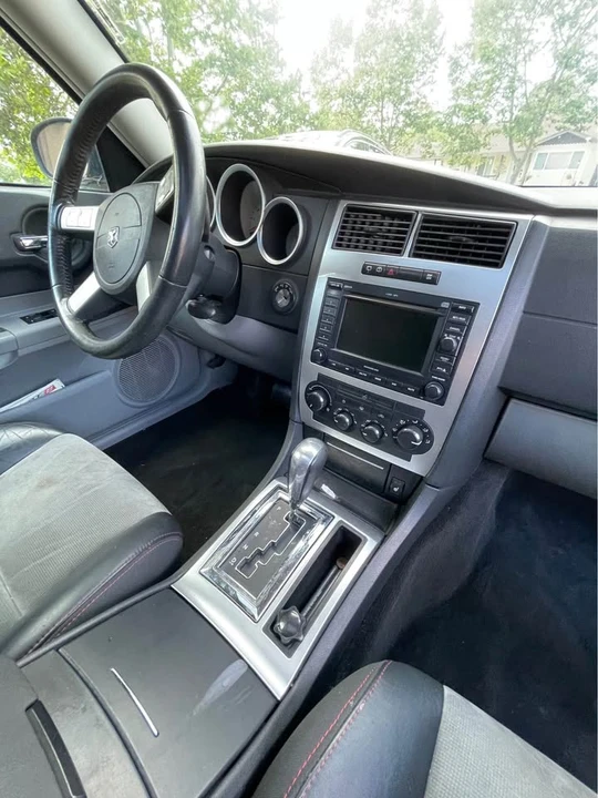 2006 Dodge Magnum SRT8 2nd Gen - Image 18 of 20