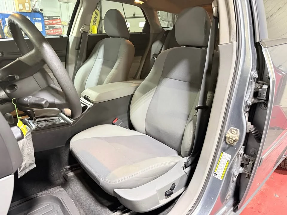 2006 Dodge Magnum 2nd Gen Wagon - Image 13 of 20