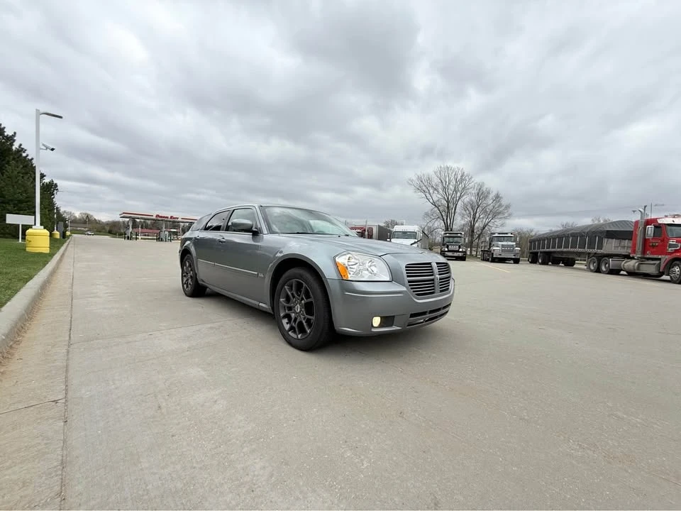 2006 Dodge Magnum 2nd Gen Wagon - Image 8 of 20