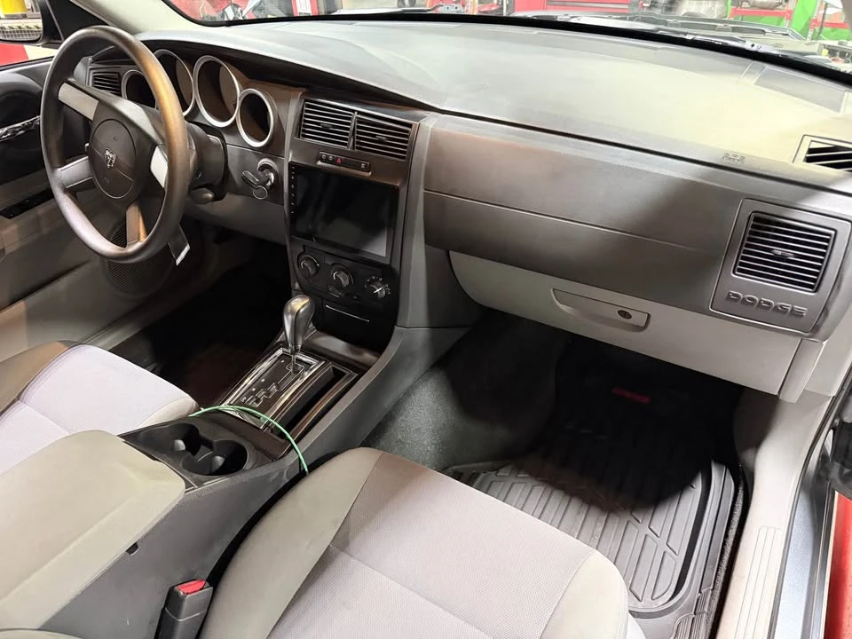 2006 Dodge Magnum 2nd Gen Wagon - Image 14 of 20