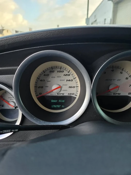 2006 Dodge Magnum SRT8 2nd Gen - Image 15 of 20