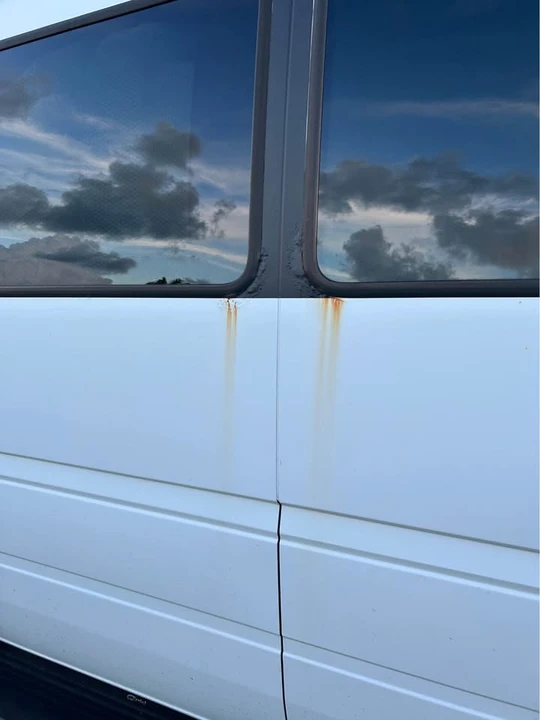 2006 Dodge Ram Van - Image 16 of 18