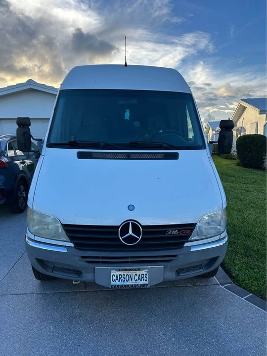 2006 Dodge Ram Van - Image 2 of 18