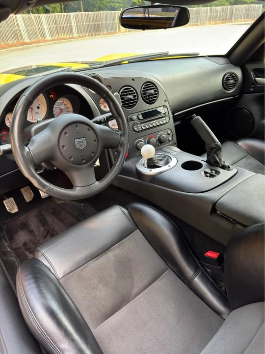 2006 Dodge Viper 3rd Gen - Image 11 of 16