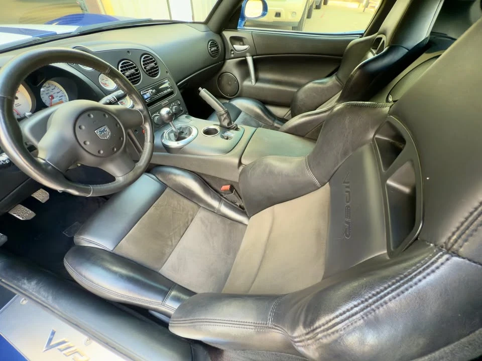 2006 Dodge Viper 3rd Gen - Image 14 of 19