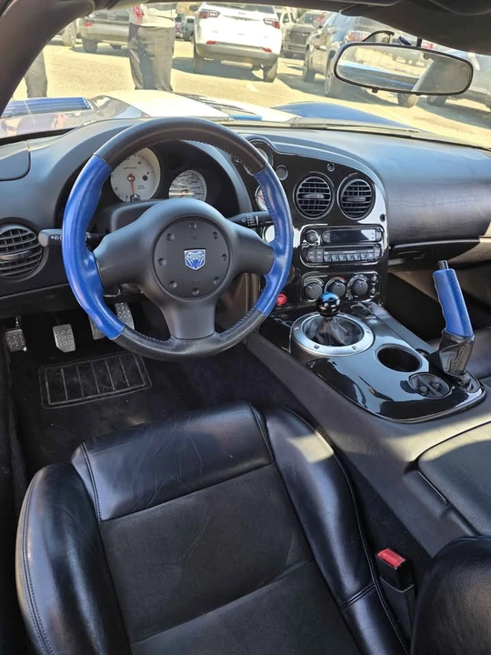 2006 Dodge Viper 3rd Gen - Image 2 of 3