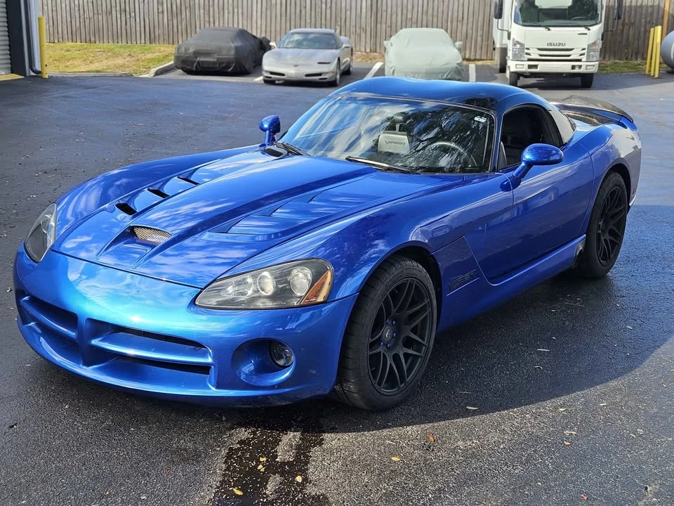2006 Dodge Viper 3rd Gen - Image 2 of 10
