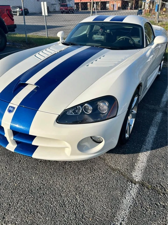 2006 Dodge Viper 3rd Gen - Image 3 of 9