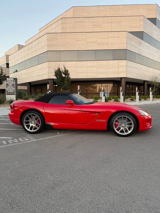 2006 Dodge Viper 3rd Gen - Image 4 of 13