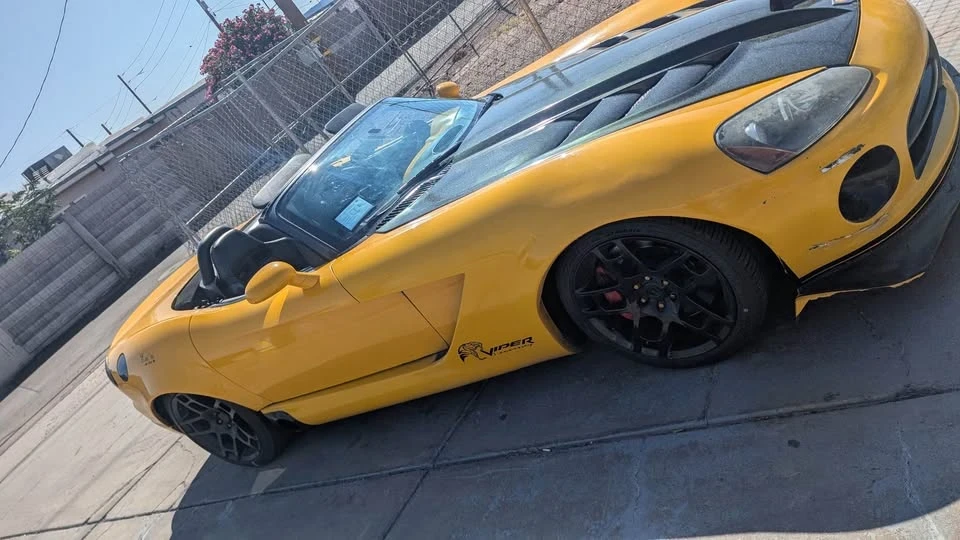2006 Dodge Viper 3rd Gen - Image 2 of 9