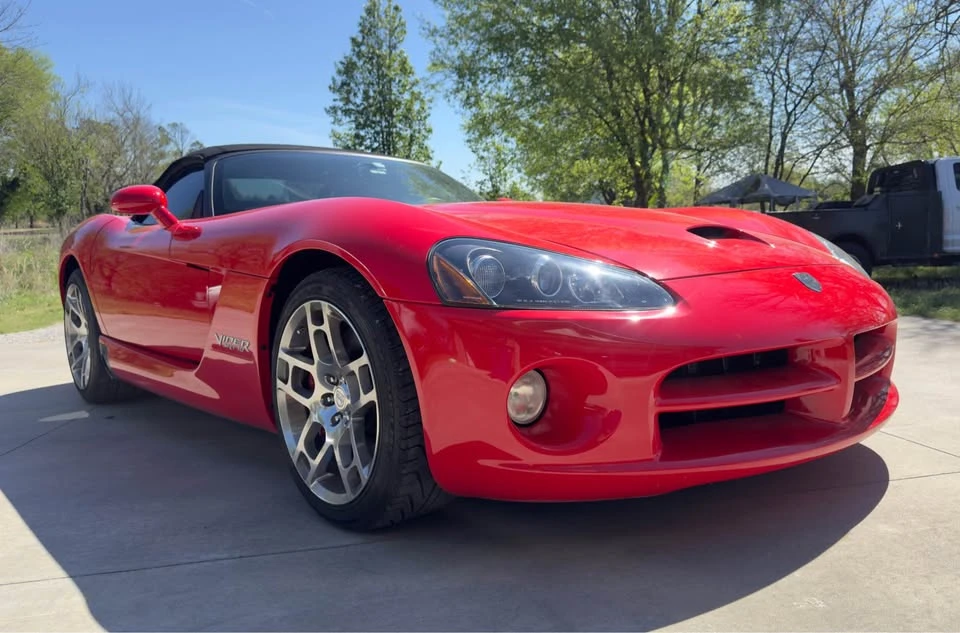 2006 Dodge Viper 3rd Gen - Image 2 of 14