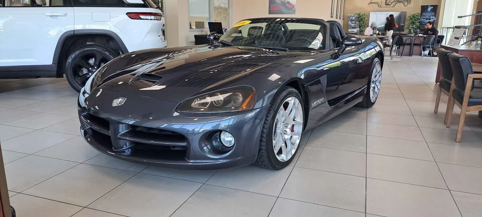 2006 Dodge Viper 3rd Gen - Image 2 of 16