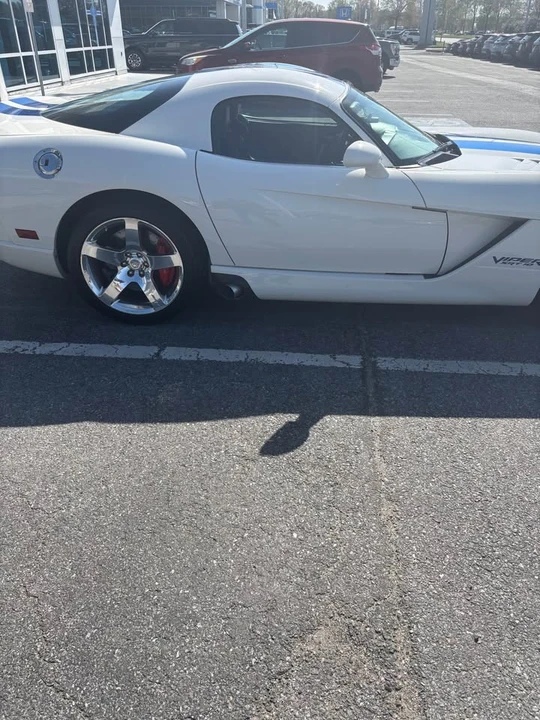 2006 Dodge Viper 3rd Gen - Image 4 of 13