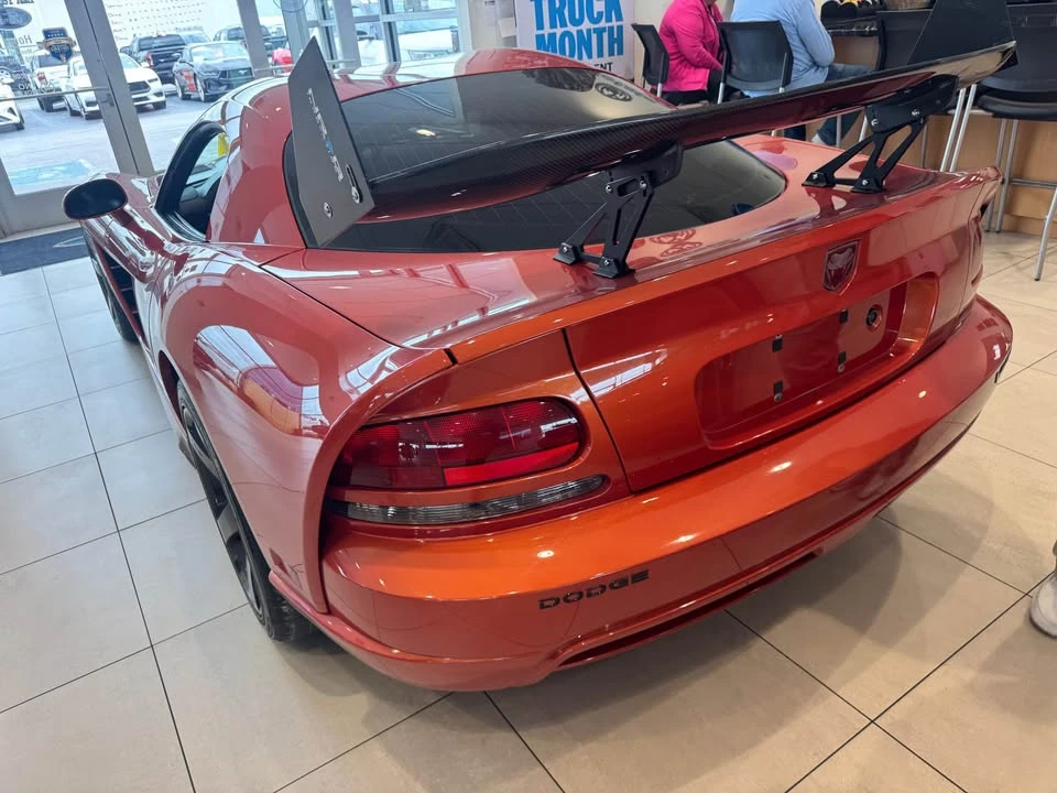 2006 Dodge Viper 3rd Gen - Image 5 of 5