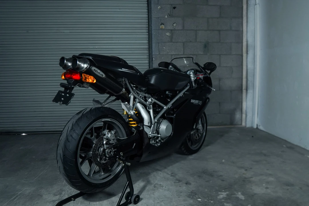 2006 Ducati 749 - Image 21 of 31