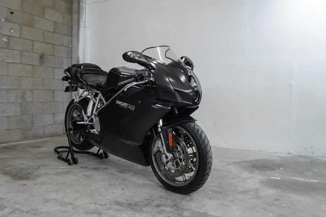 2006 Ducati 749 - Image 12 of 31