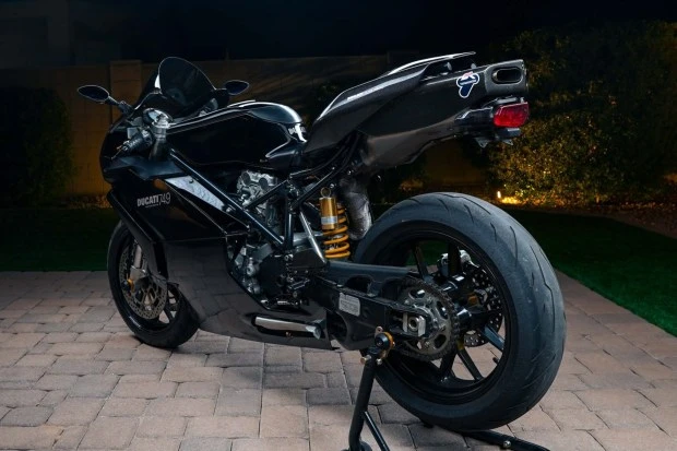 2006 Ducati 749 - Image 2 of 7