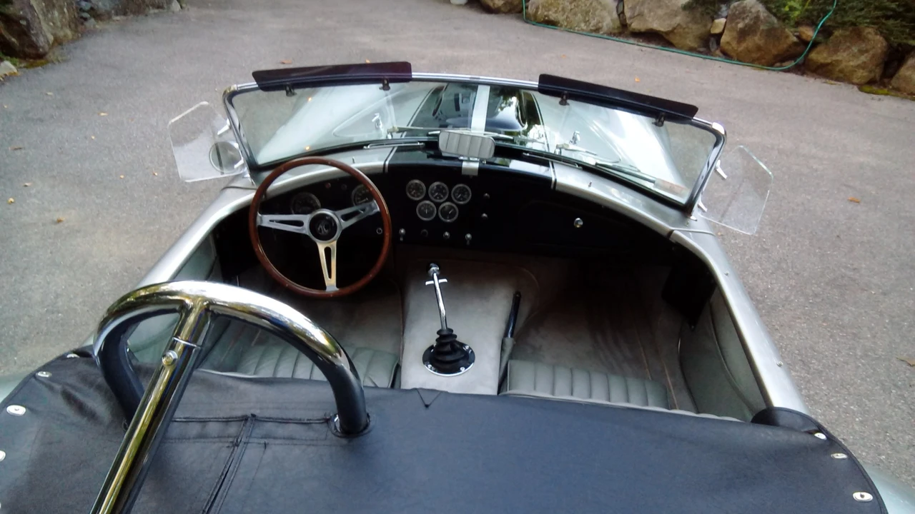 2006 Shelby Cobra Replica - Image 23 of 31