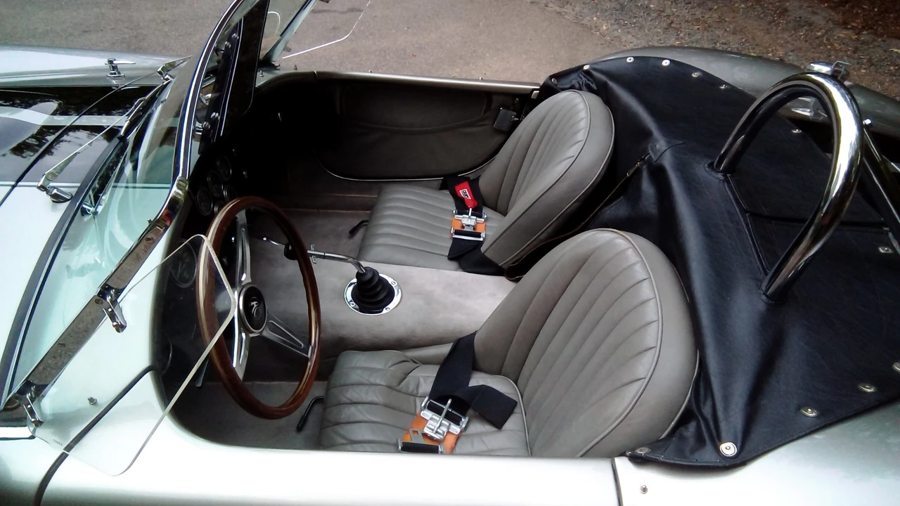 2006 Shelby Cobra Replica - Image 25 of 31