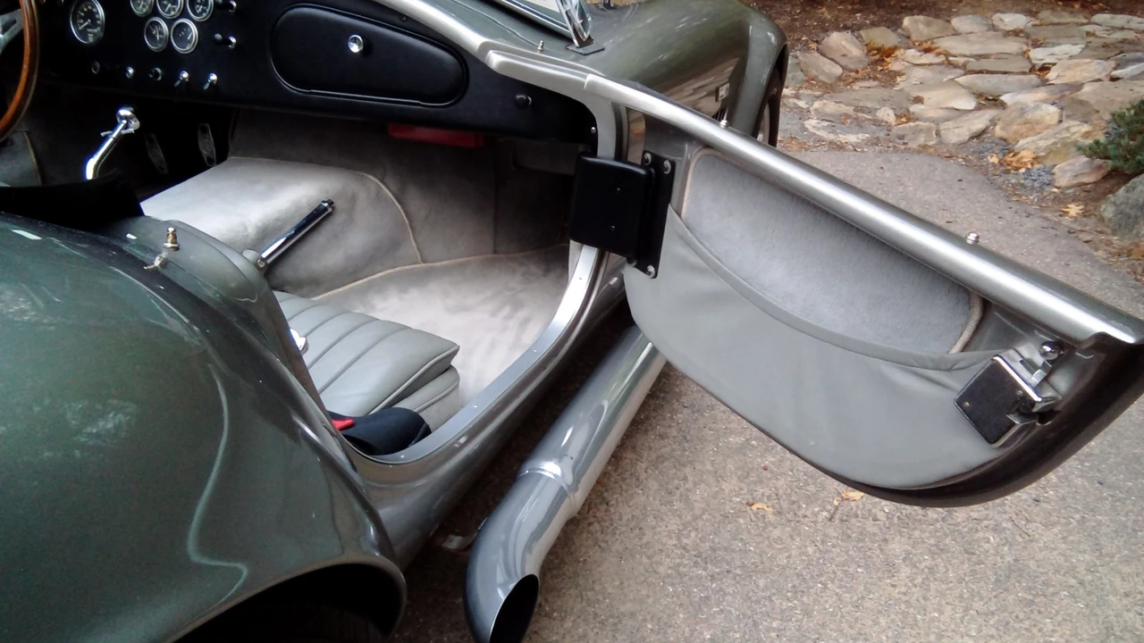 2006 Shelby Cobra Replica - Image 22 of 31