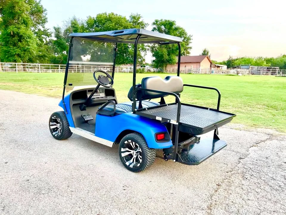 2006 Parts & Memorabilia Golf Carts - Image 2 of 4
