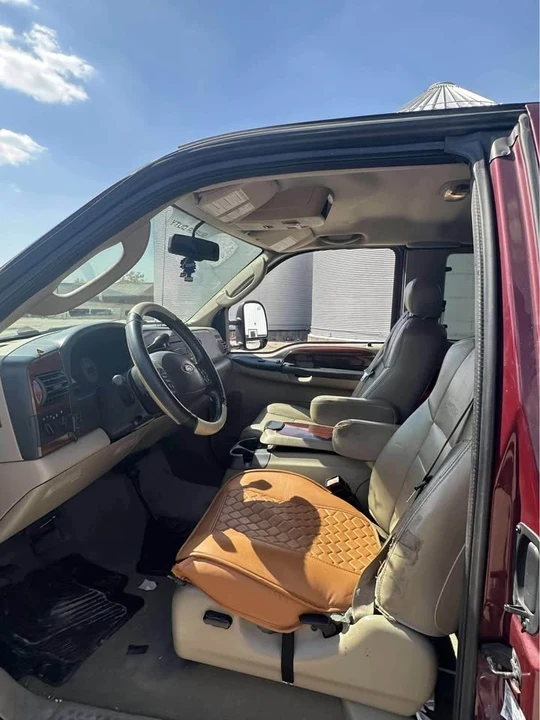 2006 Ford Super Duty 1st Gen - Image 8 of 9