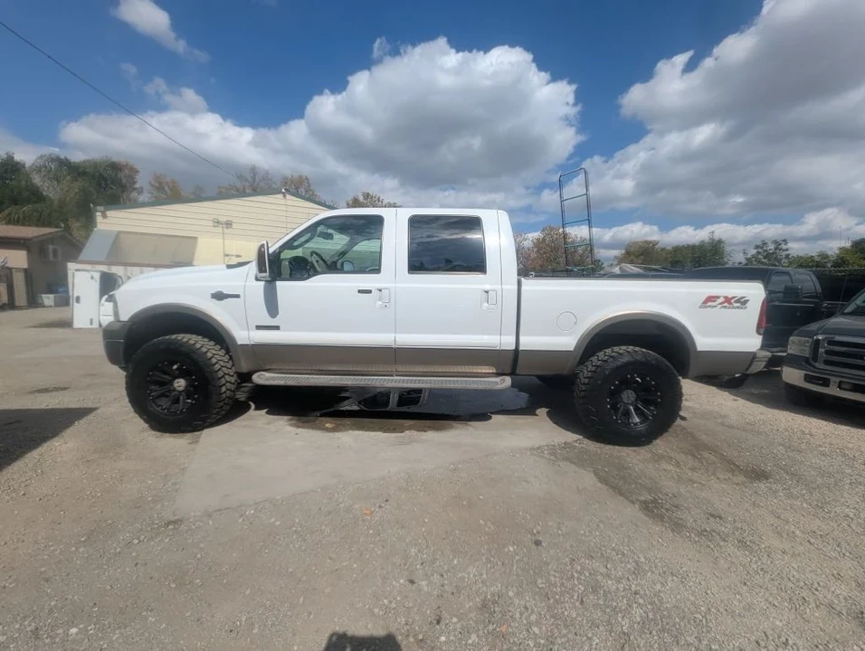 2006 Ford Super Duty 1st Gen - Image 2 of 17