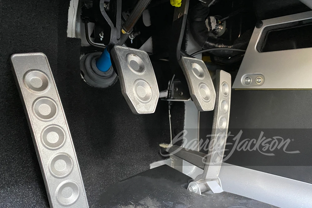 2006 Ford GT 1st Gen - Image 15 of 31