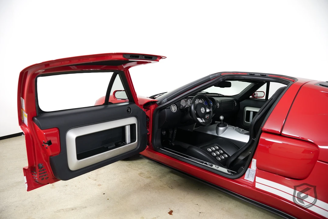 2006 Ford GT 1st Gen - Image 14 of 31