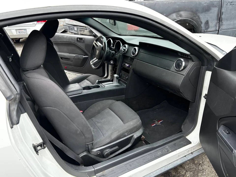 2006 Ford S197 Mustang - Image 8 of 15