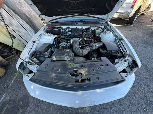 2006 Ford S197 Mustang - Image 2 of 15