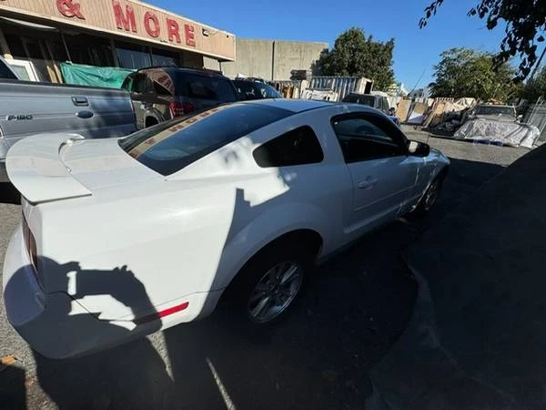 2006 Ford S197 Mustang - Image 3 of 15